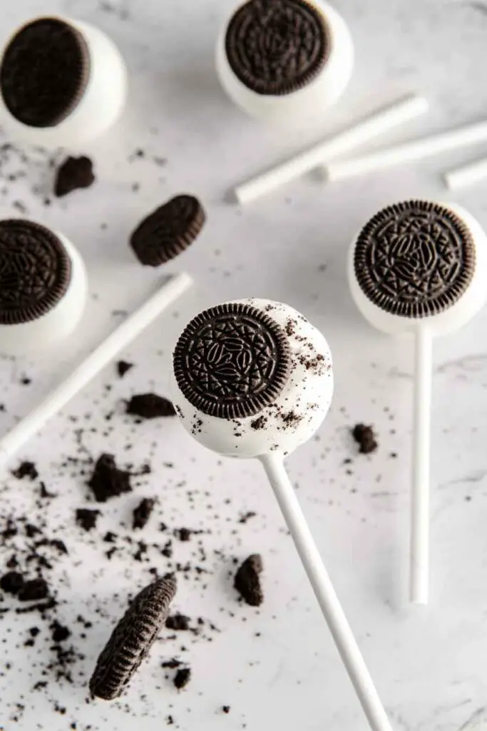 Oreo Cookies & Cream Cake