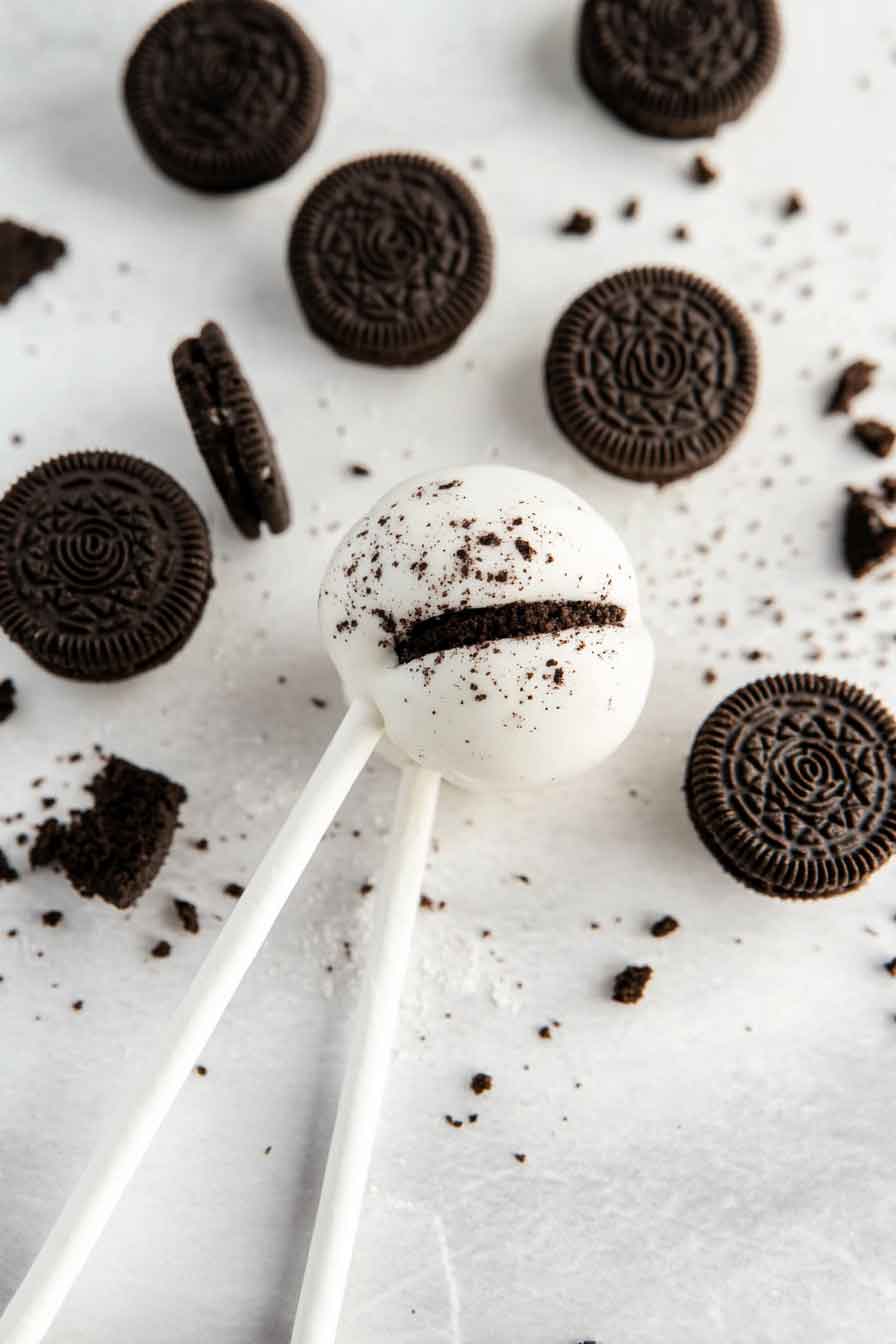 Oreo Cookies & Cream Cake Pops