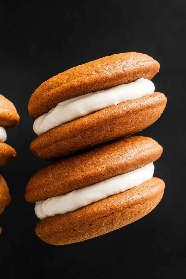 Pumpkin Whoopie Pies Creamy Filling