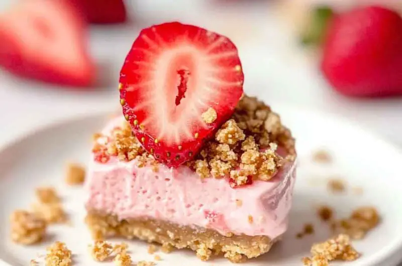 Strawberry Crunch Cheesecake Bites
