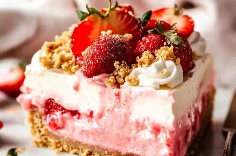 Strawberry Crunch Cheesecake Slice