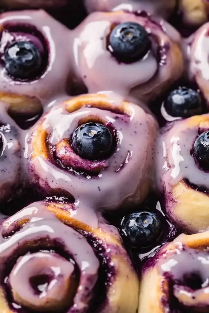 How to Make Blueberry Cinnamon Rolls
