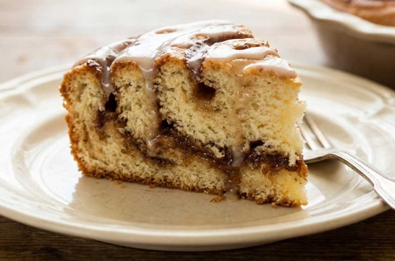 Cinnamon Roll Cake